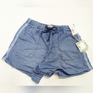 🤎5/$25🤎Chelsea + Violet Chambray Shorts